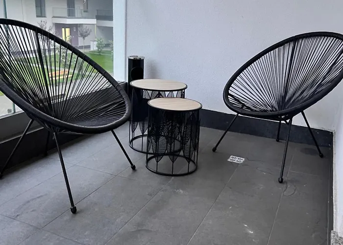 Garsoniera De Lux Apartman *