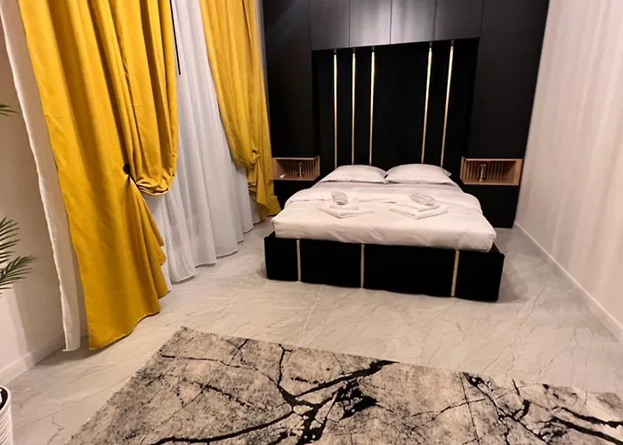 Apartman Garsoniera De Lux *